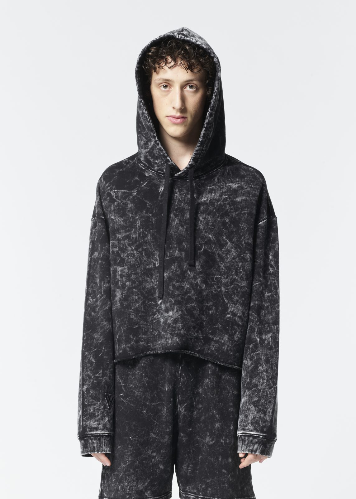 VplusY_black-cropped-hoodie_man