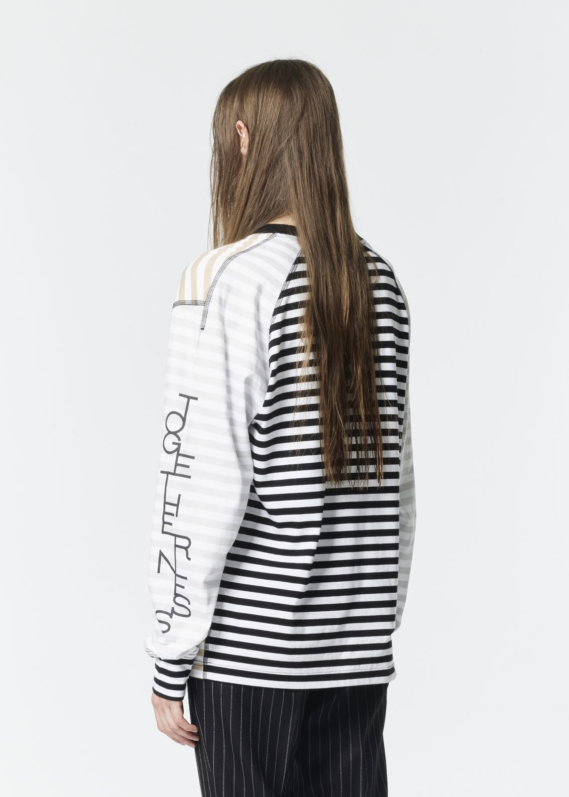 VplusY_women_t-shirt_togetherness